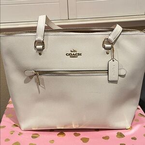 Coach Ivory Leather Tote Bag